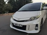 Used Toyota Estima 170 HP (125 kW) 2013 White MPV