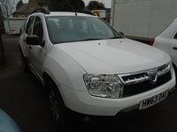 Used Dacia Duster 2013 White Hatchback