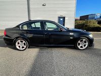 Used BMW 320 Exclusive 2011 Black Sedan