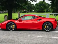Used Ferrari 488 670 HP (492 kW) 2017 Red Coupe