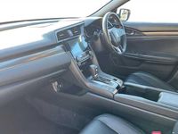 Used Honda Civic Prestige 182 HP (133 kW) 2018 Platinum white