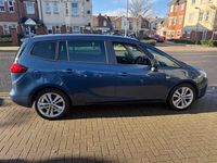 Second-hand Vauxhall Zafira SRi 2016 Albastru Monovolum