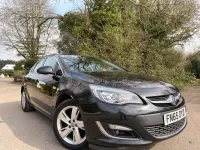 Używany Vauxhall Astra SRi 2015 Czarny Hatchback
