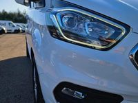 Used Ford Transit Custom Limited 130 HP (95 kW) 2019 White Van