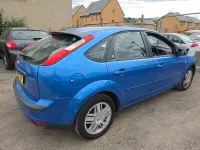 Used Ford Focus Ghia 2005 Blue Hatchback