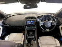 Used Jaguar F-Pace R-Sport 250 HP (183 kW) 2017 White SUV