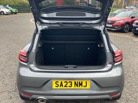 Używany Renault Clio V RS Line 90 KM (66 kW) 2023 Szary Hatchback