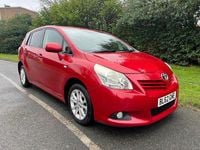 Used Toyota Verso 2013 Red MPV