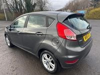 Used Ford Fiesta Zetec 100 HP (73 kW) 2016 Grey Hatchback
