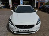 Used Volvo V40 R-Design 2019 White Hatchback