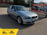 Begagnad BMW 318 143 HK (105 kW) 2009 Blå Sedan