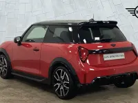 Used Mini Cooper Hatch 113 kW (154 HP) 2025 Red Hatchback