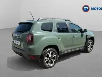 Used Dacia Duster Journey 90 HP (66 kW) 2024 Green SUV