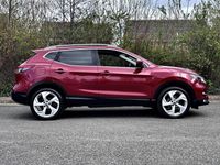 Used Nissan Qashqai Tekna 110 HP (80 kW) 2017 Red SUV