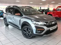 Used Dacia Jogger Extreme 141 HP (103 kW) 2024 Grey MPV