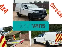 Used Toyota HiLux Active 150 HP (110 kW) 2018 White Pickup