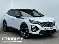 Używany Peugeot 2008 GT 130 KM (95 kW) 2024 Biały SUV