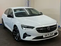 Used Vauxhall Insignia Edition 122 HP (89 kW) 2022 White Hatchback