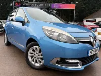 Used Renault Scénic III Dynamique 110 HP (80 kW) 2015 Estate