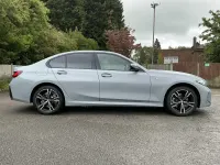 Begagnad BMW 330e M Sport 288 HK (211 kW) 2026 Grå Sedan