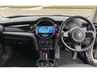 Gebraucht Mini Cooper Classic 136 PS (100 kW) 2022 Weiß Kleinwagen