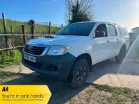 Used Toyota HiLux 144 HP (105 kW) 2012 White Pickup