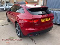 Used Jaguar F-Pace R-Sport 180 HP (132 kW) 2018 Red SUV