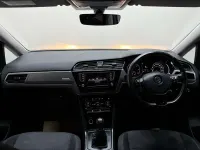 Usado VW Touran SE 2016 Cinzento Monovolume