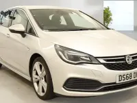 Second-hand Vauxhall Astra SRi 150 CP (110 kW) 2018 Argintiu Hatchback