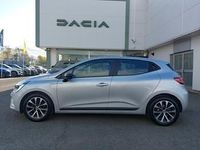 Używany Renault Clio V Evolution 90 KM (66 kW) 2023 Srebrny Hatchback
