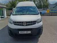 Używany Vauxhall Vivaro 100 KM (73 kW) 2023 Biały Minivan