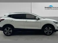Used Nissan Qashqai N-Connecta 157 HP (115 kW) 2021 Arctic white SUV