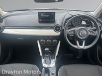 Usado Mazda 2 Exclusive-Line 90 HP (66 kW) 2024 Branco Citadino