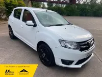 Used Dacia Sandero Lauréate 90 HP (66 kW) 2013 White Hatchback