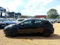 Used Vauxhall Astra Elite 200 HP (147 kW) 2018 Black Hatchback