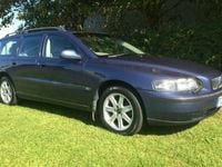 used Volvo V70 2.4