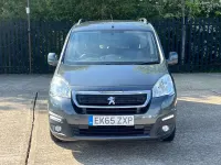 Begagnad Peugeot TePee Active 2015 Grå Minibuss