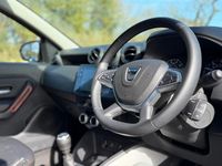 Used Dacia Duster Extreme 90 HP (66 kW) 2023 Grey SUV
