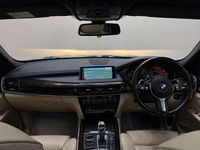 Begagnad BMW X5 M Sport 2014 Silver SUV