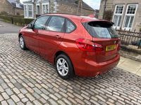 Usado BMW 218 Comfort Edition 140 HP (102 kW) 2018 Laranja Monovolume