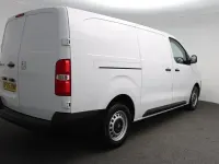 Used Vauxhall Vivaro 150 HP (110 kW) 2025 White MPV