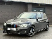 Begagnad BMW 118 M Sport 2017 Svart Halvkombi