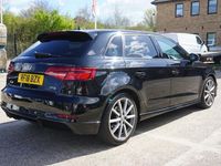 Używany Audi A3 Black Edition 150 KM (110 kW) 2018 Czarny Sedan/Limuzyna