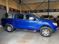 Begagnad Ford Ranger Limited 2013 Blå Pickup