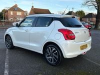 Usado Suzuki Swift SZ-L 83 HP (61 kW) 2023 Branco Citadino