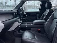 Used Land Rover Defender SE 249 HP (183 kW) 2023 Metallic  hakuba silver SUV