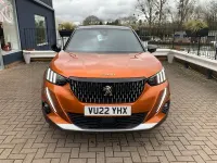 Begagnad Peugeot 2008 Premium 130 HK (95 kW) 2022 Orange SUV