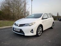 Used Toyota Auris Hybrid 2014 White Hatchback