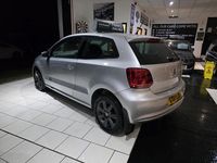 Used VW Polo Match 60 HP (44 kW) 2011 Silver Hatchback