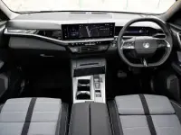 New Vauxhall Grandland X Design Edition 145 HP (106 kW) 2026 Two coat premium metallic  impact copper SUV